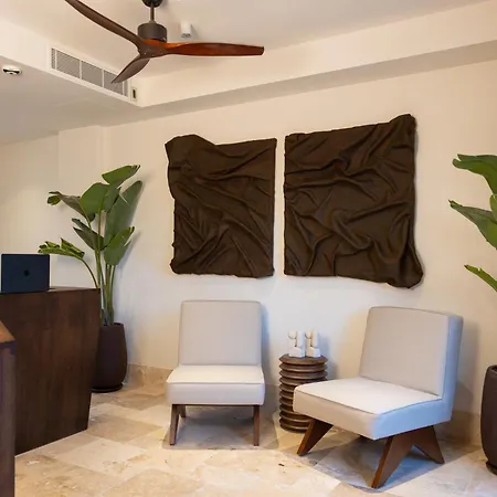 House Sola Hotell